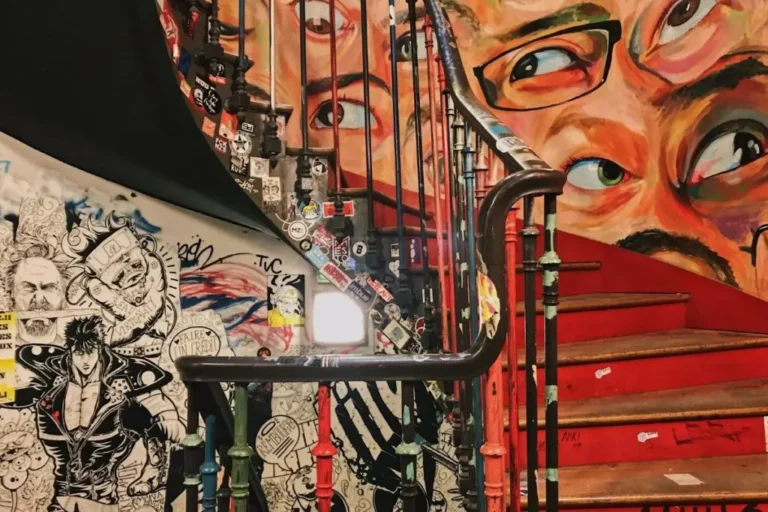 Hidden Art in Paris